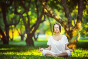 九游体育下载-网球女皇跨界足球？大坂直美尤文图斯赛场惊艳世界，率队挺进下一轮！